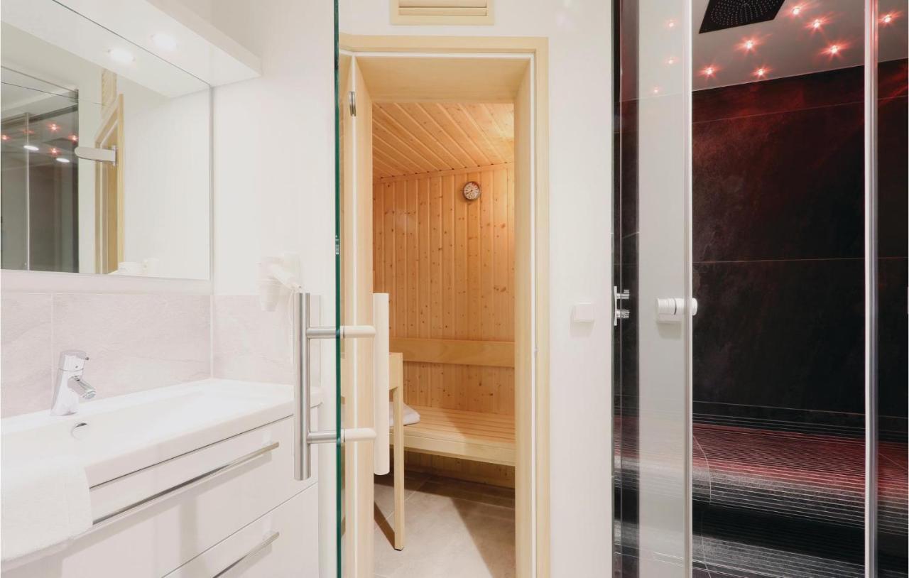 Lovely Apartment In Luebeck Travemuende With Sauna Экстерьер фото